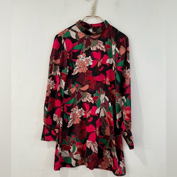 ZARA short floral dress with long sleeves and satin effect size L NWT - Picture 12 of 13